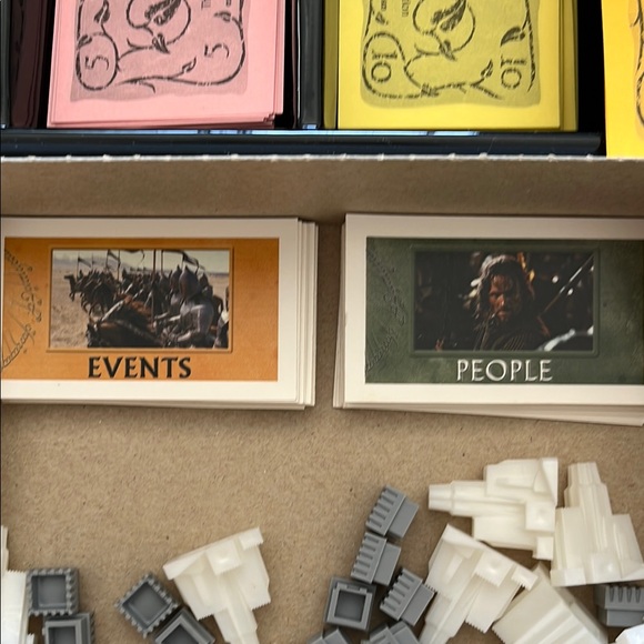 Lord of the Rings Trilogy Edition Board Game - Picture 6 of 10